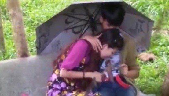 ပန်းခြံထဲမှာ လီးစုပ်တဲ့ စော်လေး မြန်မာအောကား